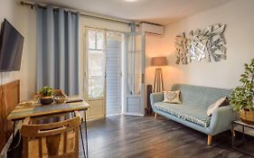 Appartements et chambres en coeur de ville Saint-Denis - Entrée autonome - check in 14h30-
