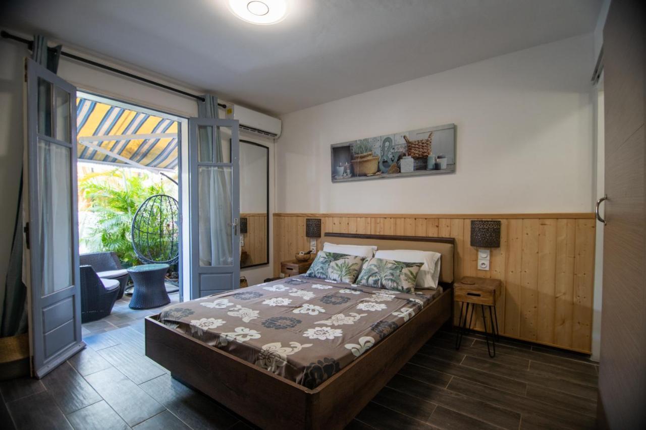 Appartements et chambres en coeur de ville Saint-Denis - Entrée autonome - check in 14h30- Extérieur photo