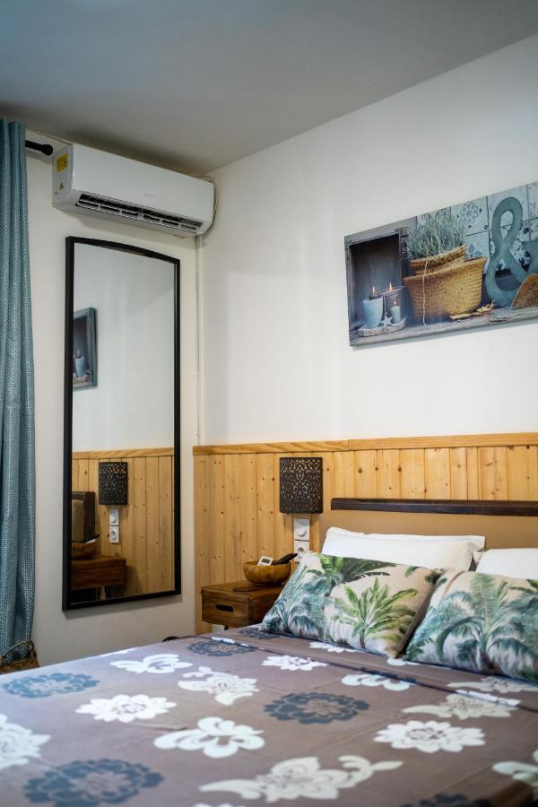 Appartements et chambres en coeur de ville Saint-Denis - Entrée autonome - check in 14h30- Extérieur photo