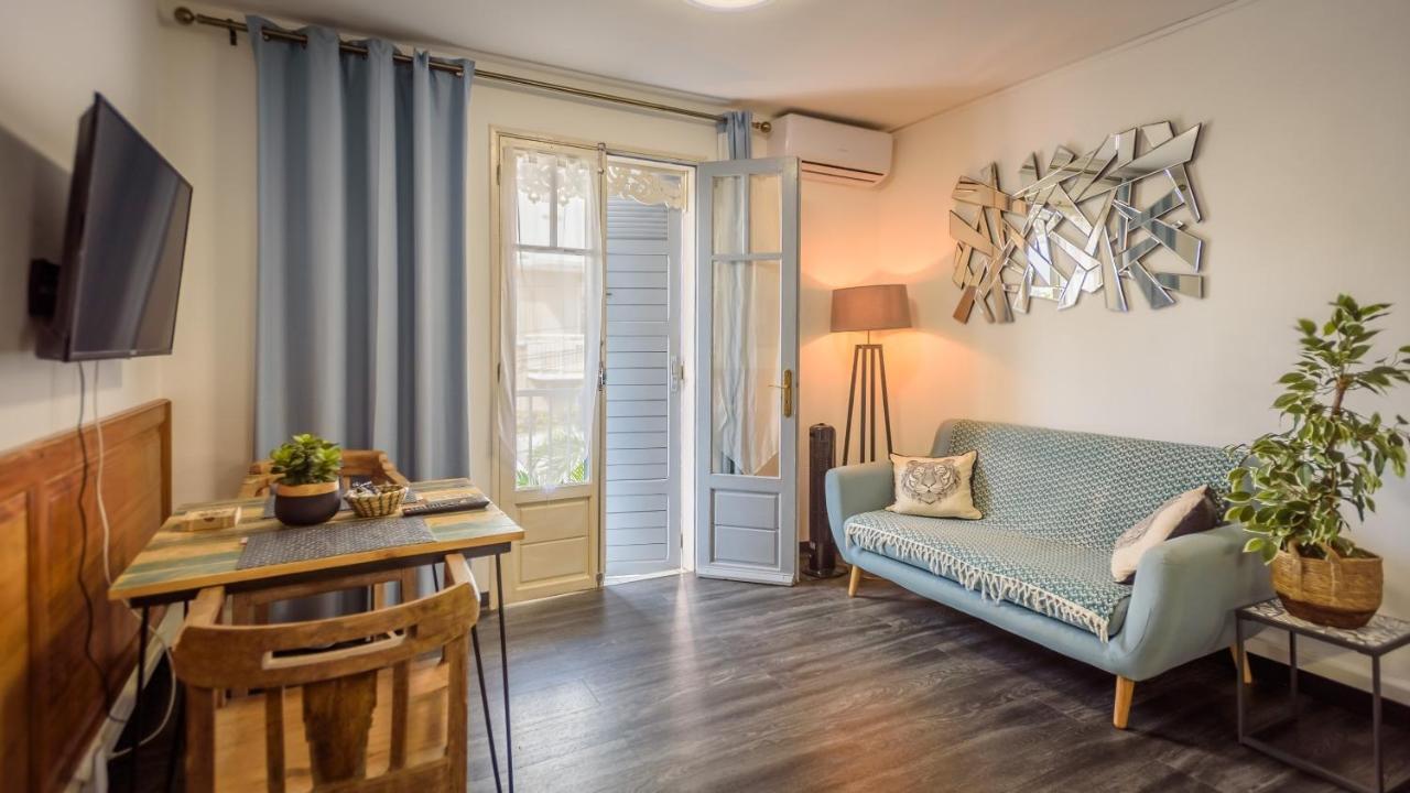 Appartements et chambres en coeur de ville Saint-Denis - Entrée autonome - check in 14h30- Extérieur photo